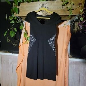 NWT Express Women's A-line Black & White Lace Details Bodycon Mini Dress Size 6